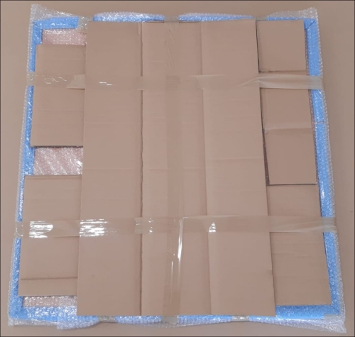 Blat z płyty wiórowej 70x70x2,5 cm - blat_pakowanie 4.JPG